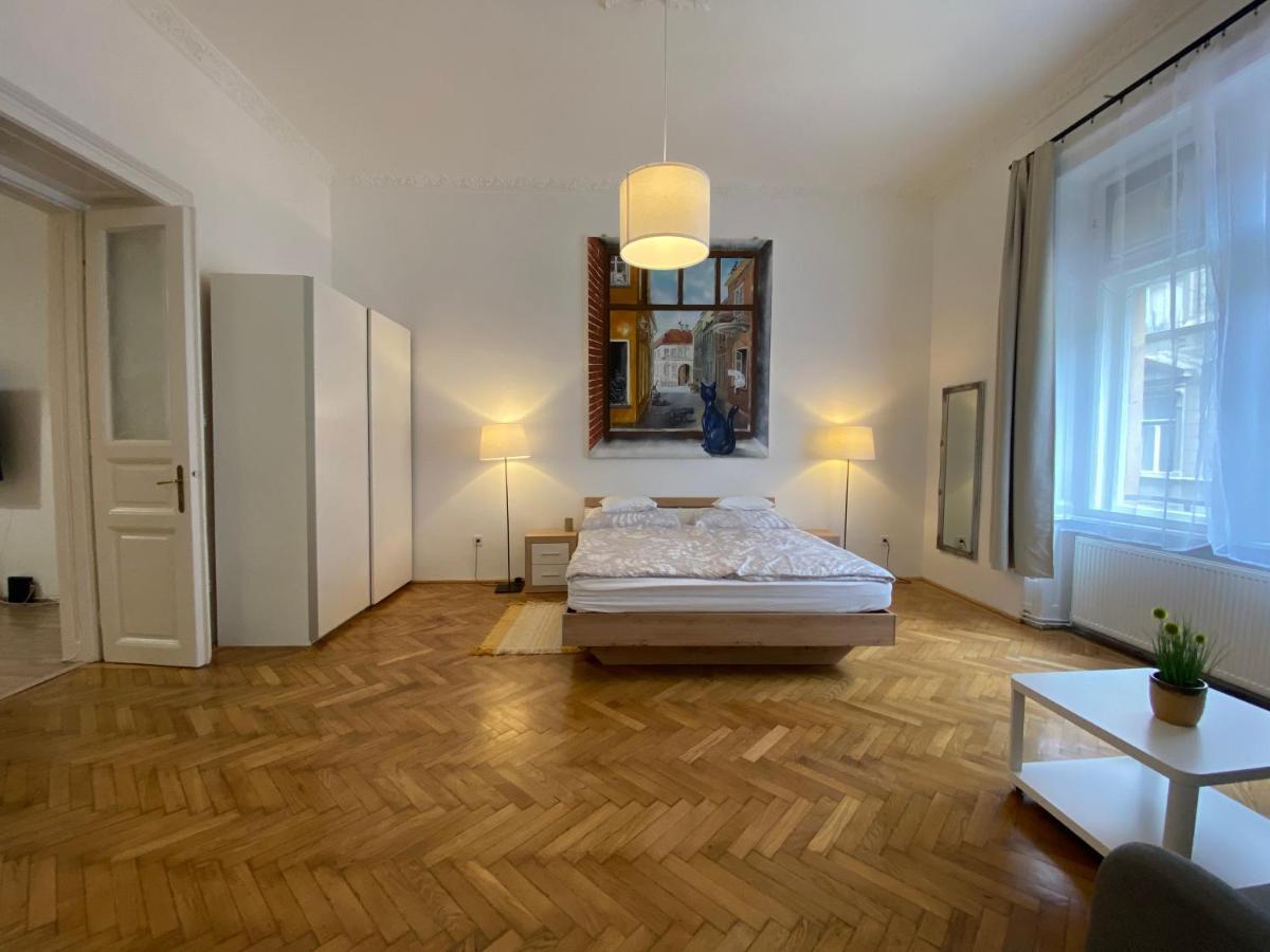 3 Bedrooms- Central Quarter Apartment Budapest Exterior foto