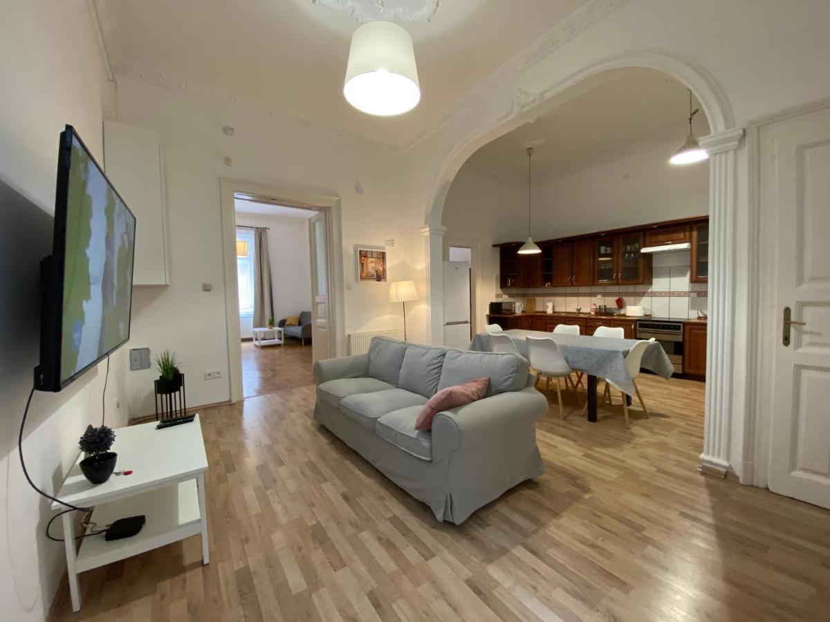 3 Bedrooms- Central Quarter Apartment Budapest Exterior foto