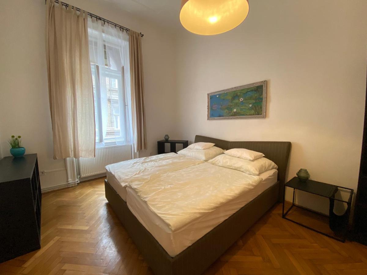 3 Bedrooms- Central Quarter Apartment Budapest Exterior foto